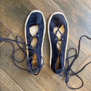 Tie up flat espadrilles
